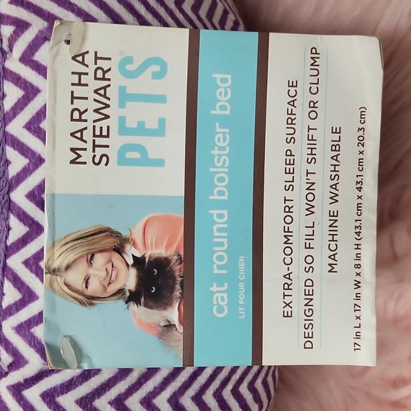 Brand New MARTHA STUART CAT ROUND BOLSTER BED - Picture 2 of 6